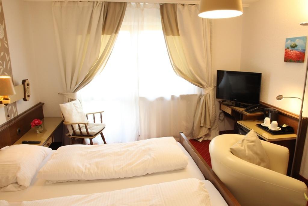 Kurhotel Wuerdinger Hof Bad Fussing Ruang foto