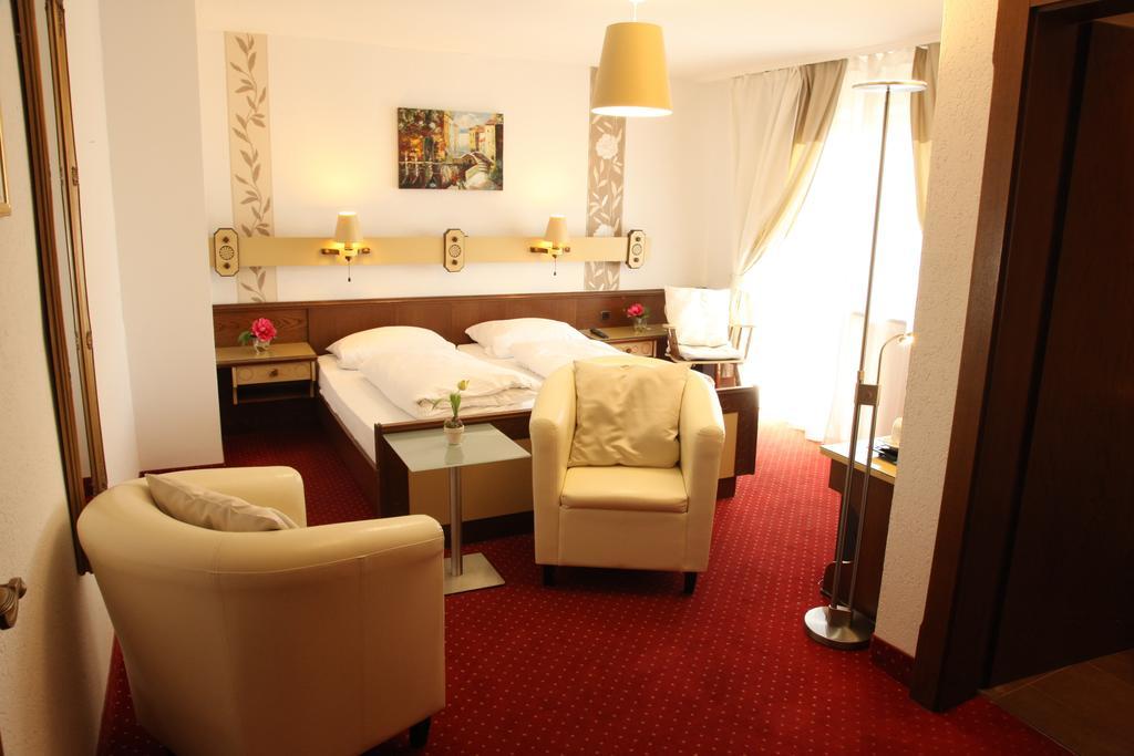 Kurhotel Wuerdinger Hof Bad Fussing Ruang foto